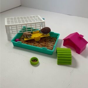 My Life As Small Pet Playset with Green and Pink Accessories